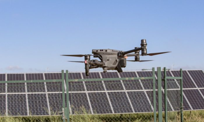 Dron a fotovoltaika