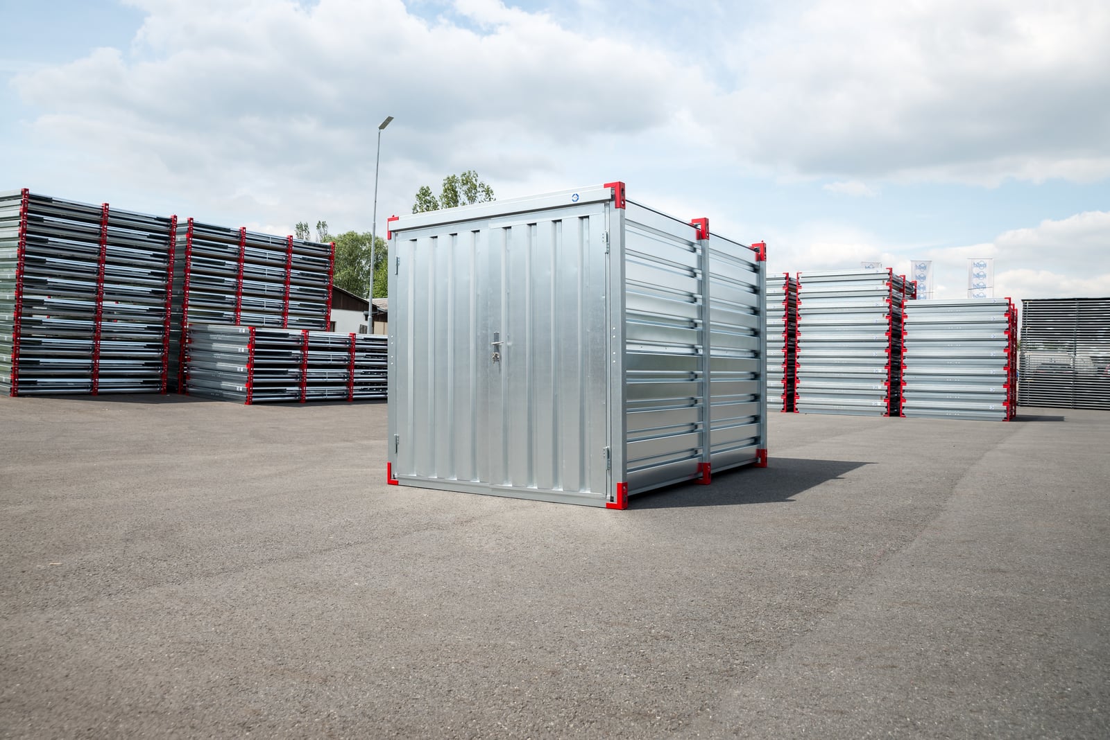 skladovací kontejnery