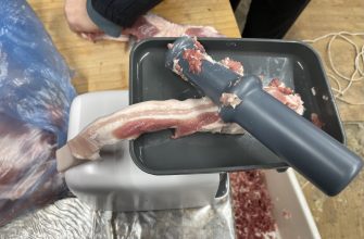 Mletí masa na uzení